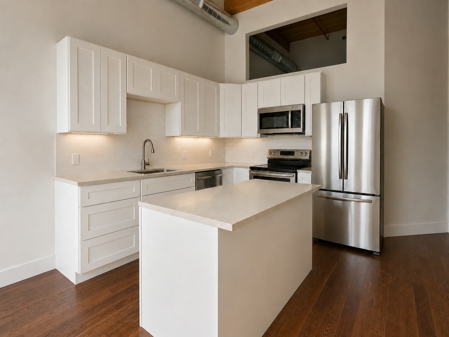 Kitchen with centre island and full appliance package